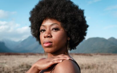 Cheveux afro : Comment réussir votre transition capillaire ?